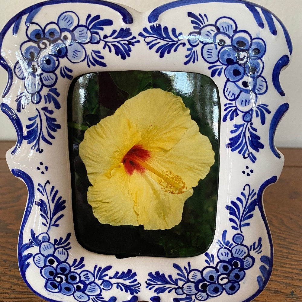 Delft Blue Frame to Hold 3 1/2" x 2 1/2" Photo